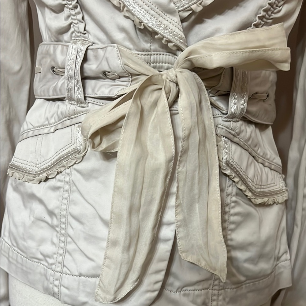 White House Black Market Cream Blazer with Tie Closure - Picture 3 of 9